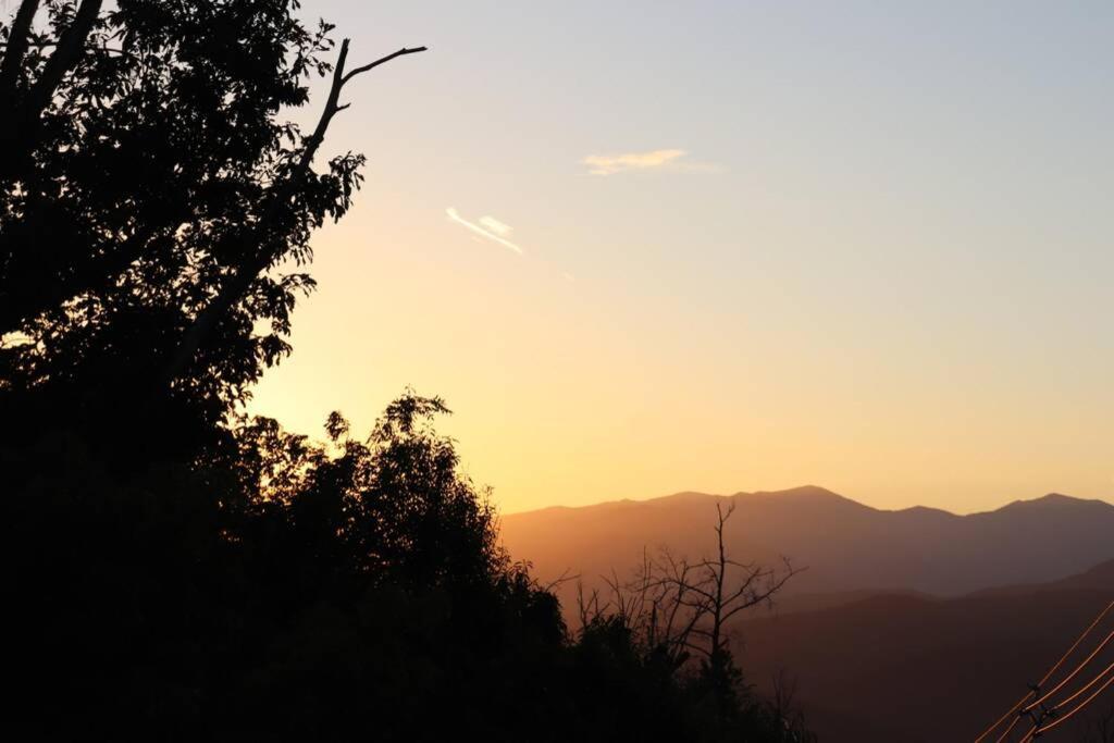 Chalet Village- Amazing Mountain Views - Piney Butt Place Gatlinburg Ngoại thất bức ảnh