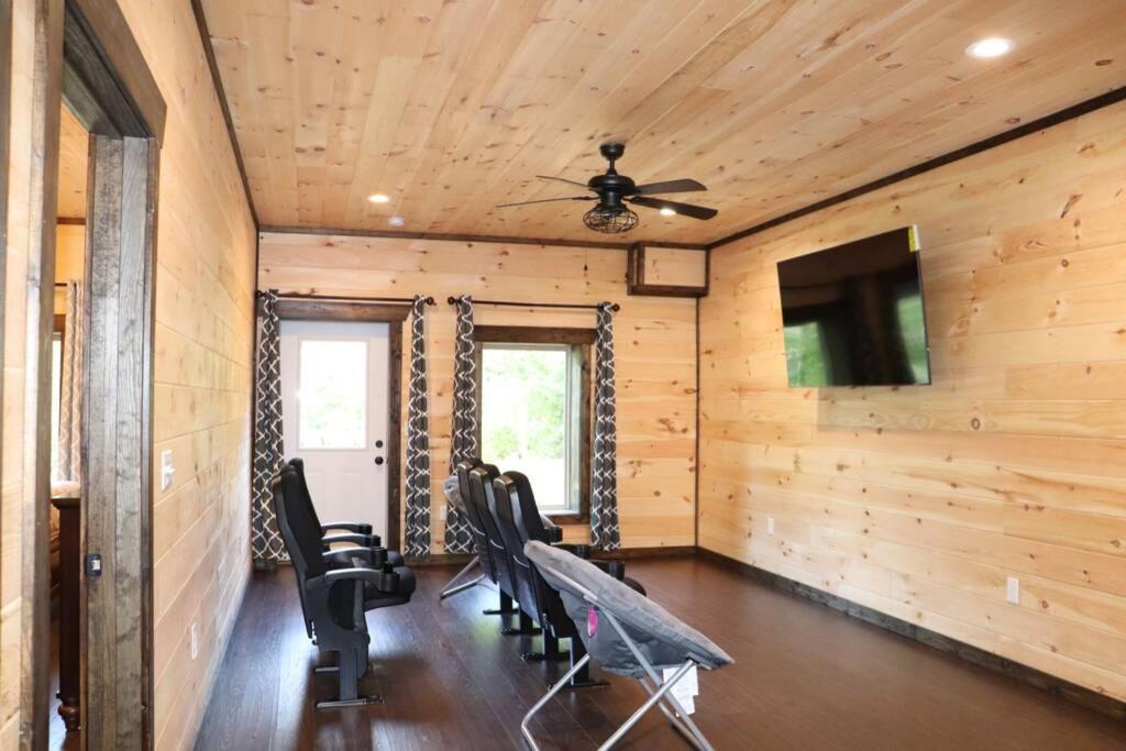 Chalet Village- Amazing Mountain Views - Piney Butt Place Gatlinburg Ngoại thất bức ảnh