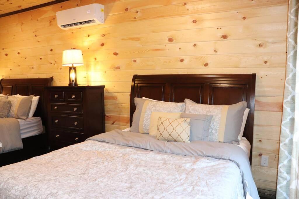 Chalet Village- Amazing Mountain Views - Piney Butt Place Gatlinburg Ngoại thất bức ảnh