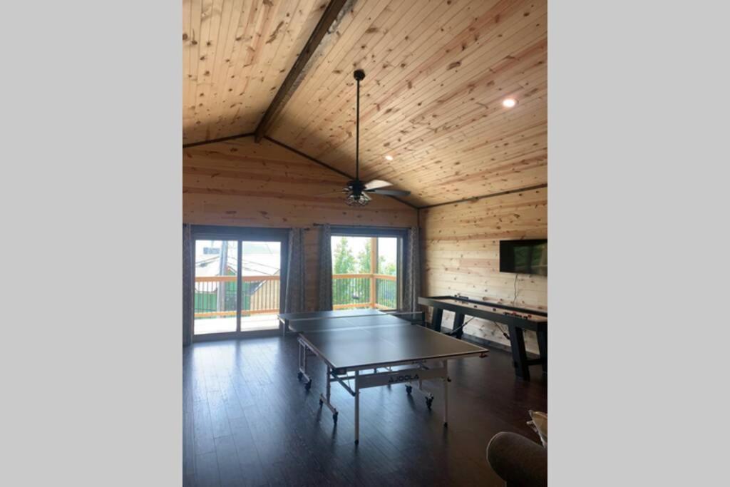 Chalet Village- Amazing Mountain Views - Piney Butt Place Gatlinburg Ngoại thất bức ảnh